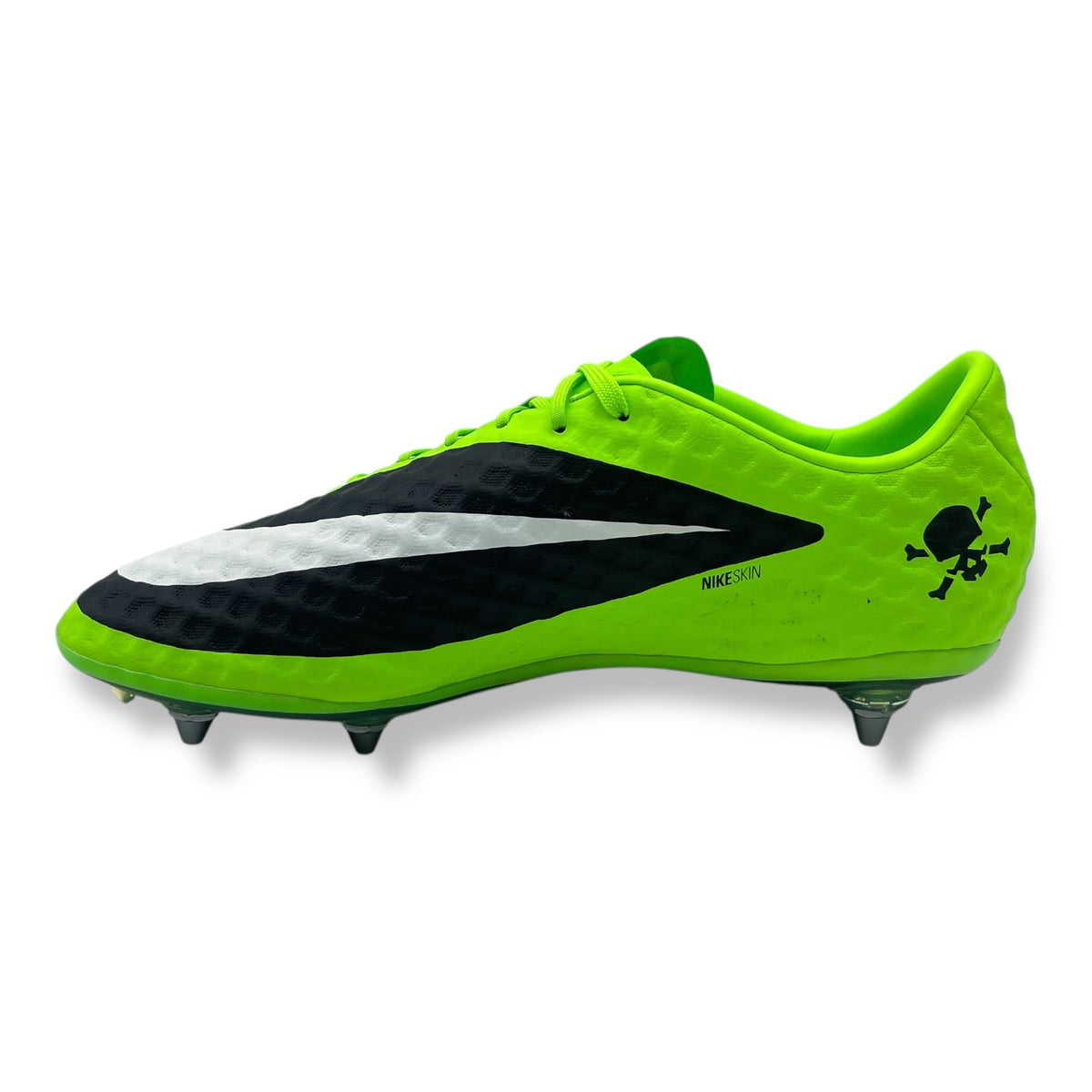 01047B16-FDC1-4127-A888-