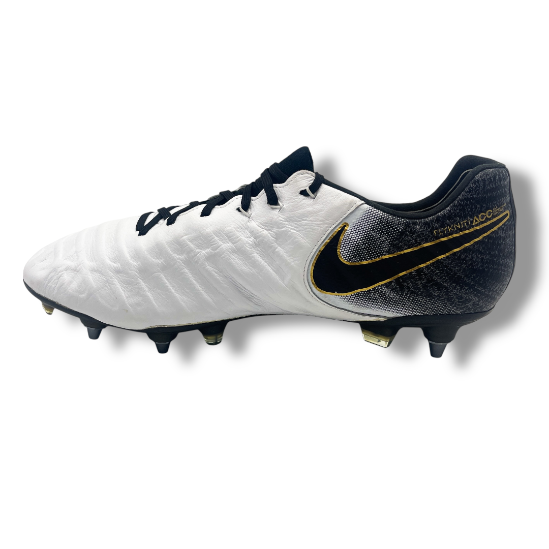 nike tiempo legend 7 flyknit