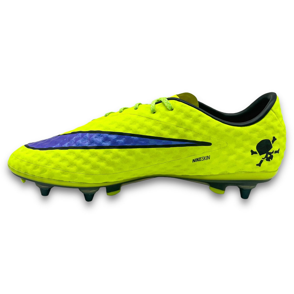 F51FFC68-477A-41B4-933A-