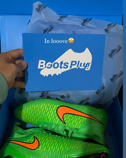 Customer unboxing a Boots Plug order