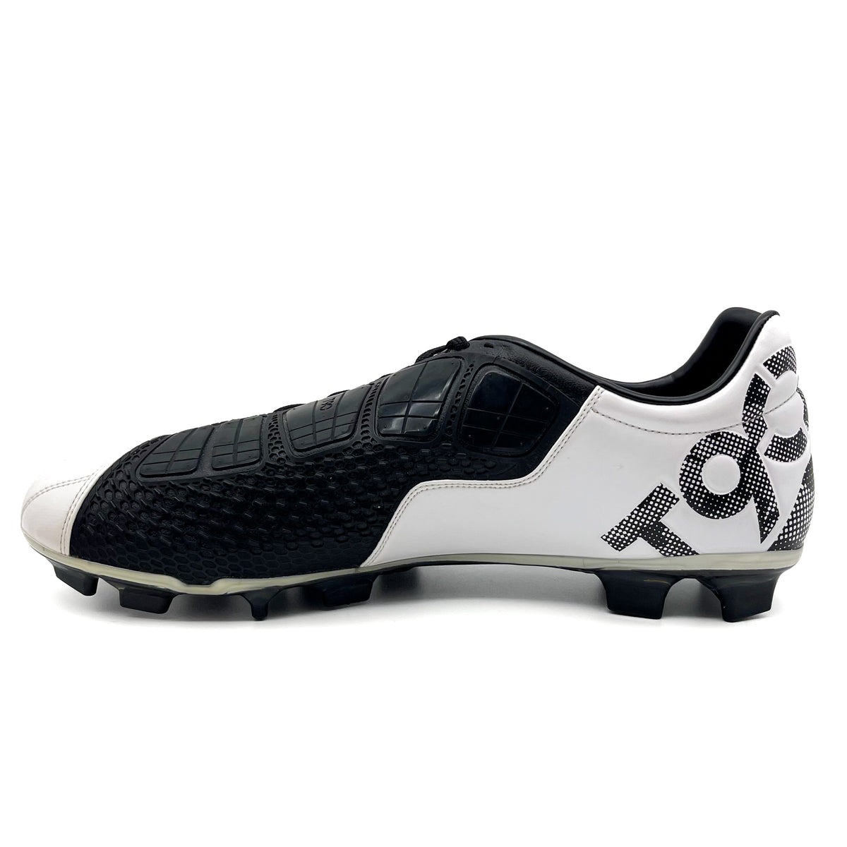 white and black t90