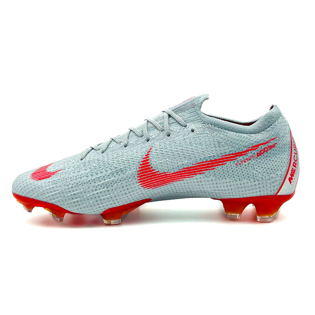 Nike mercurial vapor raised on concrete on sale