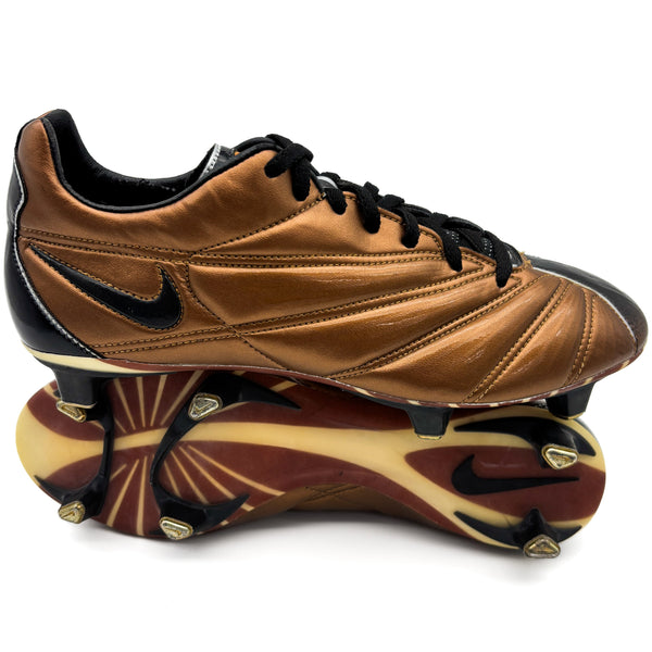 Nike Mercurial Match R9 SG 2001 – Boots Plug