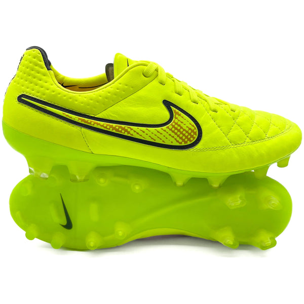 Nike_Tiempo_Legend_V_FG_Volt_H