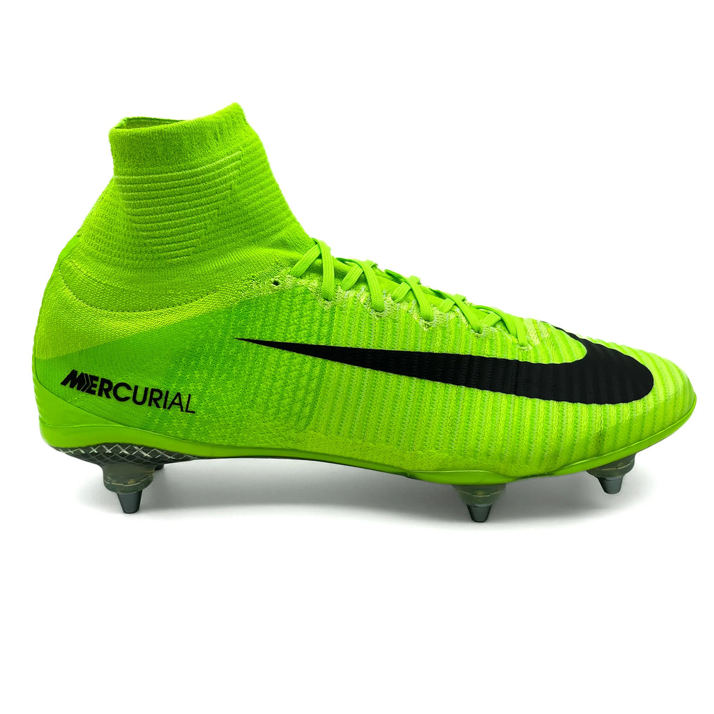 Green nike soccer 2024 shoes